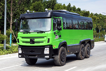 210馬力EQ2102底盤改裝越野客車_東風(fēng)6×6越野專用村村通_六驅(qū)25座大巴士公交車配置